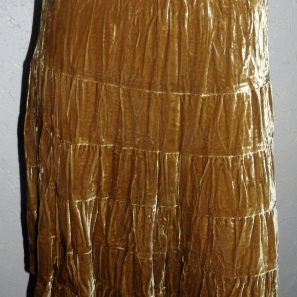 Cache Gold Ceushed Velvet Tier Skirt Size 4 - Picture 5 of 6